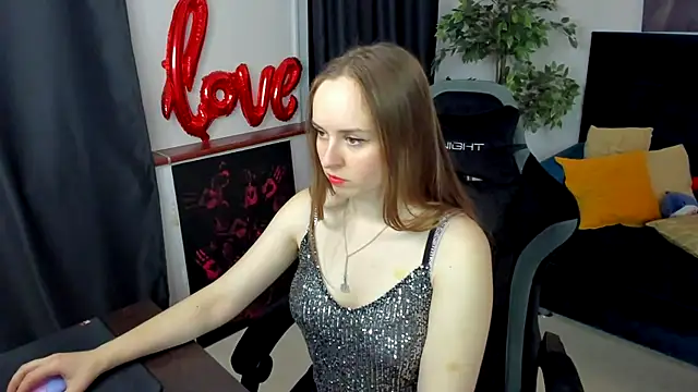 MollyMazer online show from November 2025 05:18:02 AM