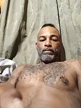 TGLZaddy online show from November 2025 10:51:01 AM