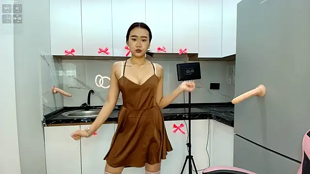 tamikasweet online show from November 2025 04:13:01 AM