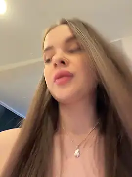 Snapshot of KristiRich chatting on February 2026 10:36:01 AM KristiRich online show from February 2026 10:36:01 AM