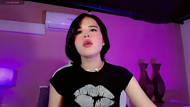 ClaudiaSophia online show from December 2025 11:30:02 AM