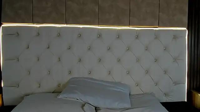 Camiila rosse online show from December 2025 07:23:02 PM