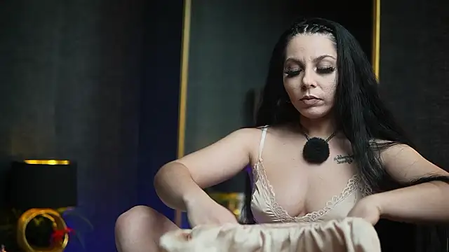 GiaEasyIce online show from February 2026 11:03:01 PM