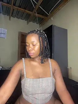 MiyaXo2 online show from April 2026 06:57:01 PM