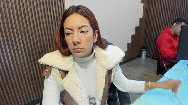 desk desire online show from January 2026 11:36:02 AM