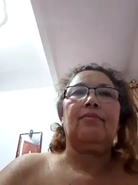 Snapshot of Cessi50 chatting on May 2026 05:01:02 AM Cessi50 online show from May 2026 05:01:02 AM