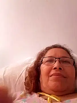 Snapshot of Cessi50 chatting on May 2026 12:44:02 PM Cessi50 online show from May 2026 12:44:02 PM
