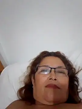 Snapshot of Cessi50 chatting on May 2026 01:47:02 AM Cessi50 online show from May 2026 01:47:02 AM