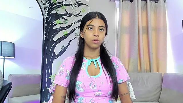  Anna Maria online show from December 2025 07:23:02 PM