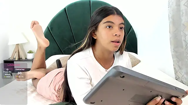  Anna Maria online show from February 2026 08:31:02 PM