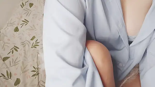 Sunny-Aurora online show from November 2025 03:16:01 AM