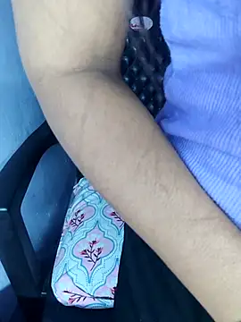 Hey shiviii online show from April 2026 04:40:02 PM