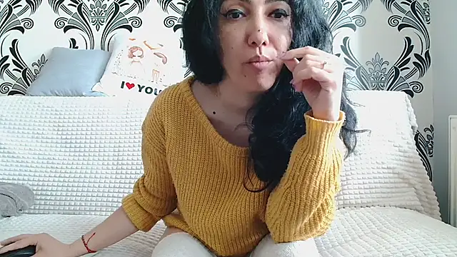 CharmingPearl online show from April 2026 06:41:01 AM