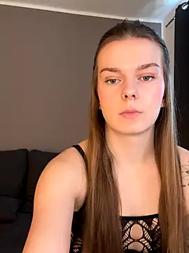 LisaFreierxx online show from January 2026 01:02:02 PM