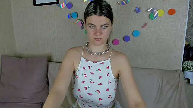 Snapshot of Zorianaa chatting on June 2026 08:43:02 PM Zorianaa online show from June 2026 08:43:02 PM