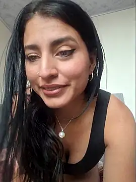 GISELLA   online show from February 2026 01:17:01 PM