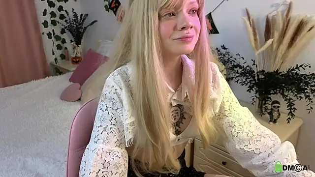 Freya Heya online show from November 2025 08:31:01 PM