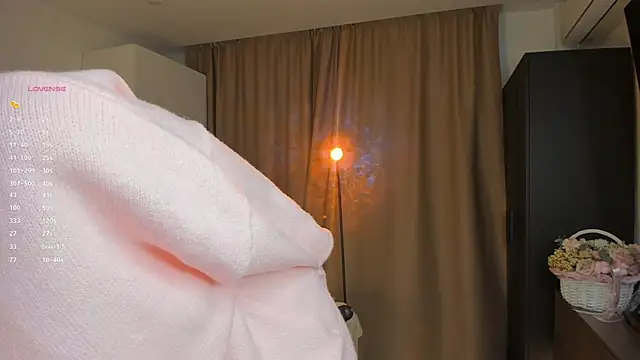 Xo Laura online show from February 2026 06:39:01 PM