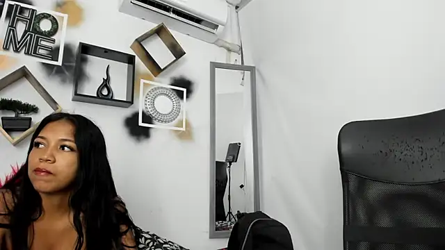 YuleimysAndAlex online show from November 2025 03:07:01 AM