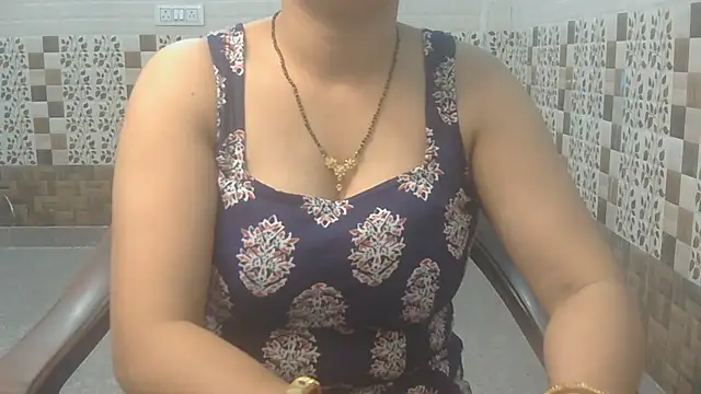 Snapshot of Sneha_lovely01 chatting on May 2026 03:49:01 PM Sneha lovely01 online show from May 2026 03:49:01 PM
