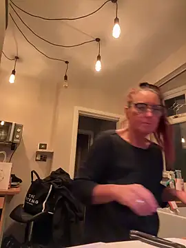 Angel-LinaX online show from February 2026 07:21:02 PM