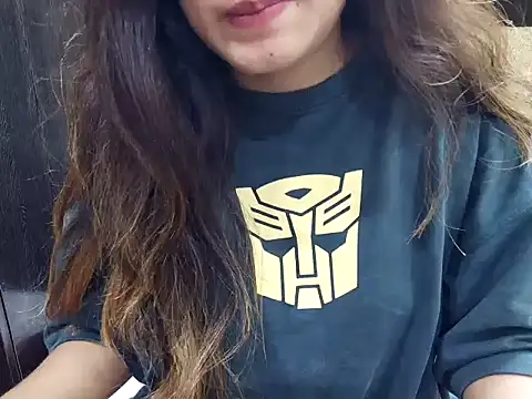 Snapshot of Angel-pune001 chatting on February 2026 06:53:01 AM Angel-pune001 online show from February 2026 06:53:01 AM