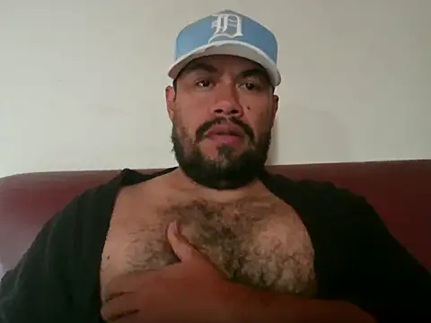 Snapshot of Ramses_36 chatting on May 2026 07:44:02 PM Ramses 36 online show from May 2026 07:44:02 PM