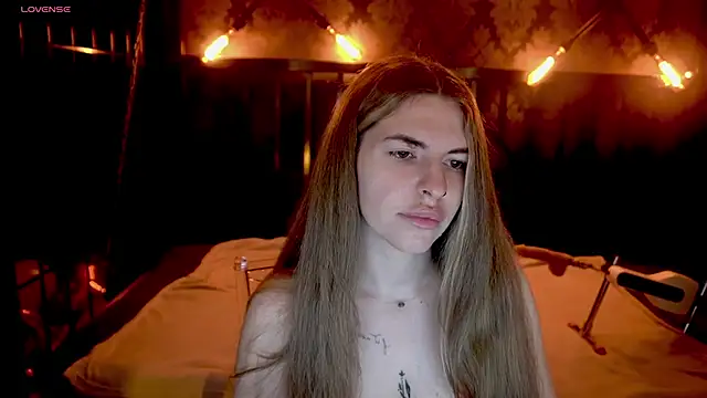 Snapshot of DanielaReign chatting on March 2026 06:48:02 AM DanielaReign online show from March 2026 06:48:02 AM