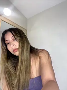 SelenePink7 online show from November 2025 10:43:01 PM