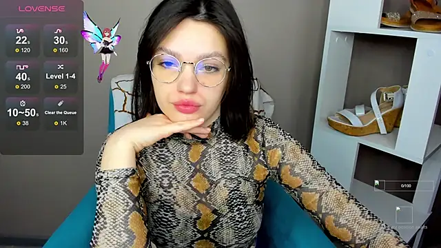 Snapshot of Karina_Kellyy chatting on November 2025 02:21:01 AM Karina Kellyy online show from November 2025 02:21:01 AM