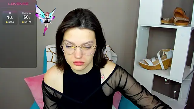 Snapshot of Karina_Kellyy chatting on November 2025 02:20:01 AM Karina Kellyy online show from November 2025 02:20:01 AM