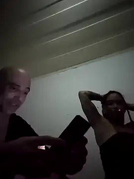 casalhottuga online show from November 2025 12:10:01 AM