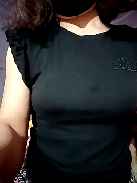 LenaLy2k online show from November 2025 12:16:02 PM