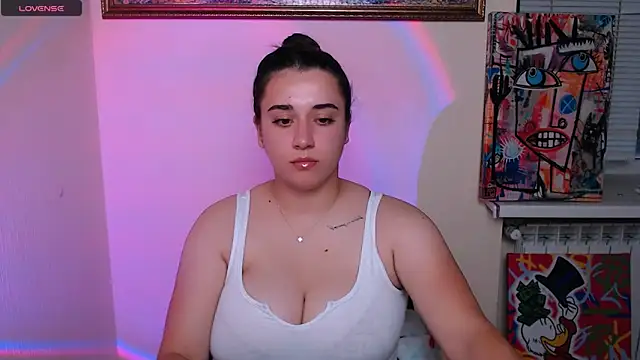 Snapshot of AlinaDoll_ chatting on June 2026 07:09:01 AM AlinaDoll online show from June 2026 07:09:01 AM