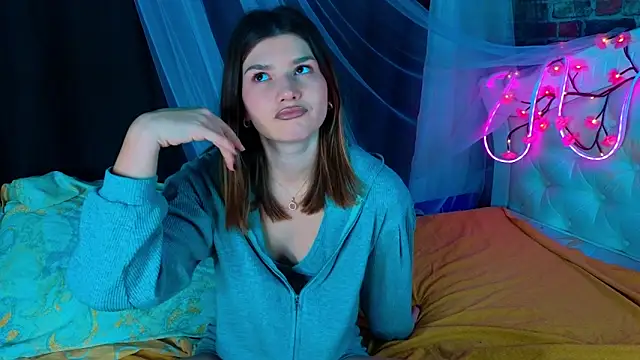 Snapshot of WilmaJohnson chatting on March 2026 10:28:02 AM WilmaJohnson online show from March 2026 10:28:02 AM