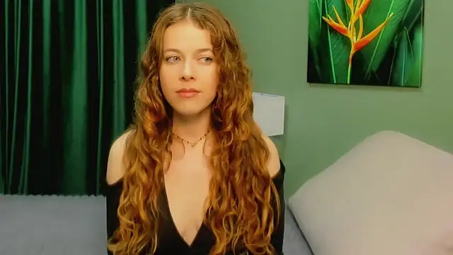 LoraWarner online show from November 2025 12:11:02 AM