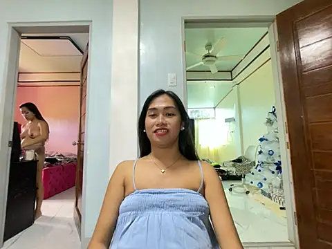 Philina thi online show from November 2025 01:41:02 AM