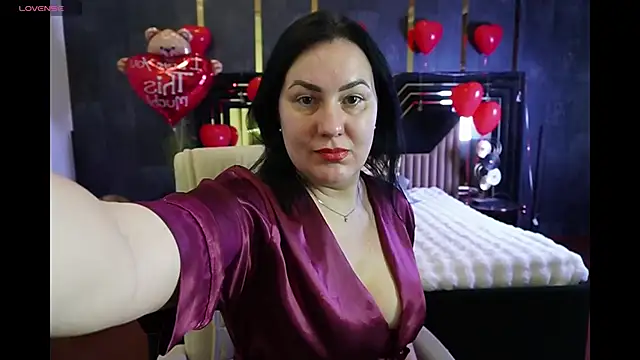 Snapshot of VelvetLuck chatting on February 2026 01:40:01 PM VelvetLuck online show from February 2026 01:40:01 PM