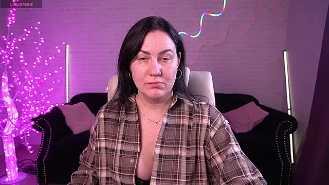 Snapshot of VelvetLuck chatting on March 2026 02:13:02 PM VelvetLuck online show from March 2026 02:13:02 PM