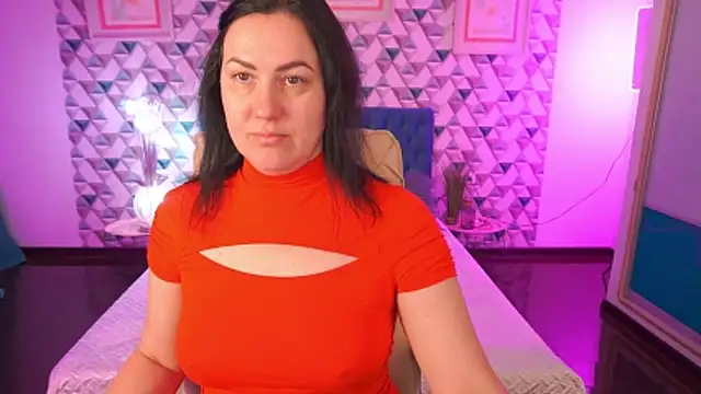 VelvetLuck online show from April 2026 05:34:02 AM