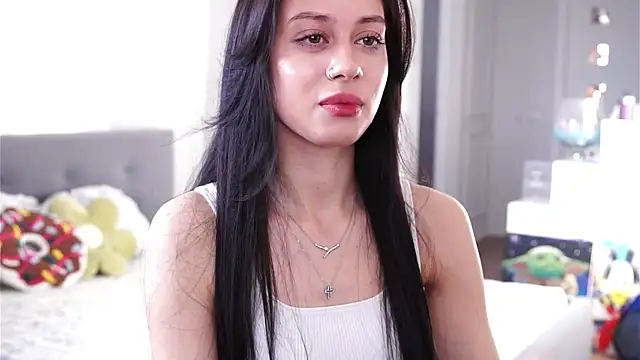 MarvisKuhIo online show from November 2025 05:57:01 AM