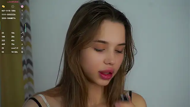 JunieTrippett online show from November 2025 07:19:01 AM