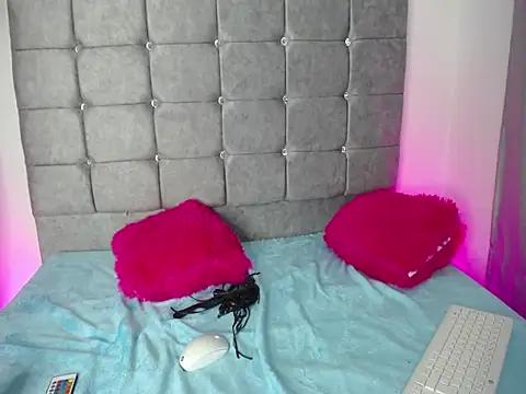 chayli x online show from November 2025 08:19:01 PM