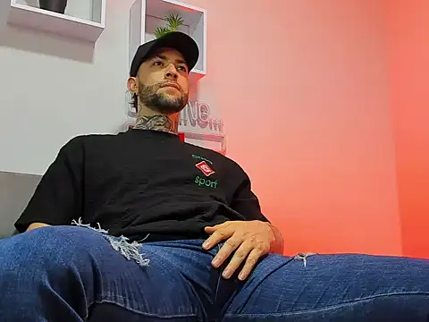 Supreme Alpha online show from November 2025 02:32:01 AM