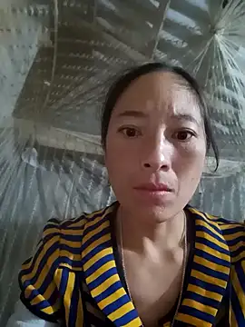 oanh-oanhbay online show from November 2025 09:48:01 PM