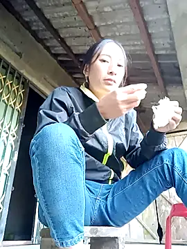 oanh-oanhbay online show from November 2025 08:58:01 AM