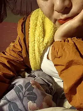 Panda-white online show from November 2025 10:47:01 PM