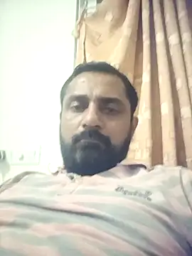 RubyEntity online show from November 2025 04:41:01 PM