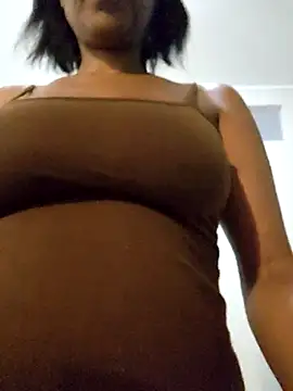 Mommy Sienna online show from December 2025 07:00:01 PM