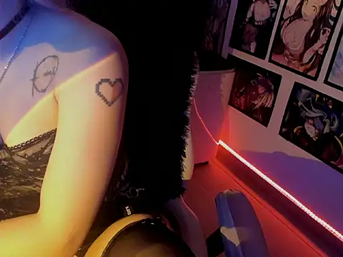 LilithMyers online show from December 2025 04:40:02 AM